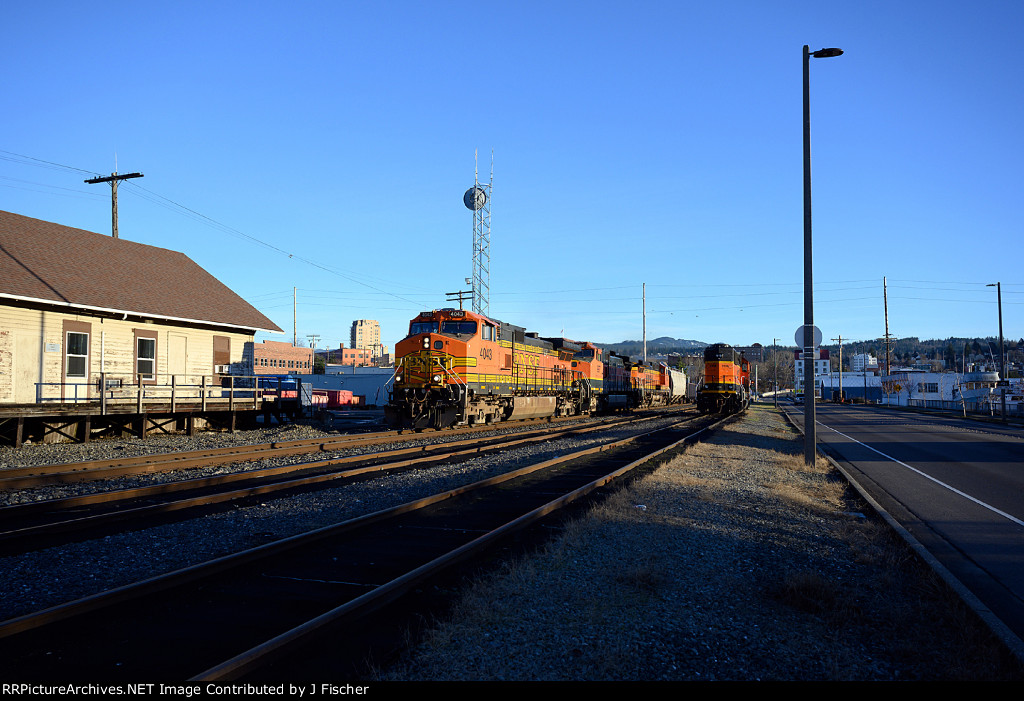 BNSF 4043